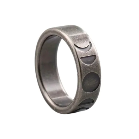 New Stainless Steel Moon Phase Band Ring Size 8 (Unisex) - Picture 3 of 4